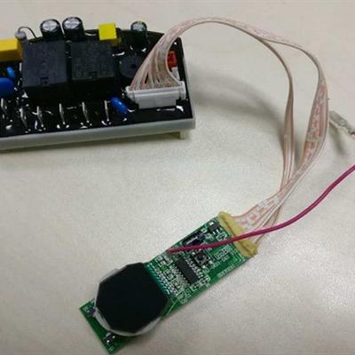 Steam iron with water pump control